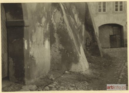 BUŁHAK Jan | Mur przy kościele Bernardynów, 1913r. z cyklu WILNO W FOTOGRAFIACH