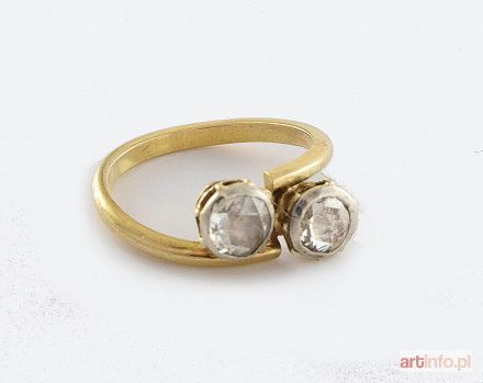 Pierścionek z diamentami